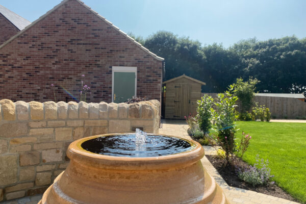 Garden Design Urn Water Feature